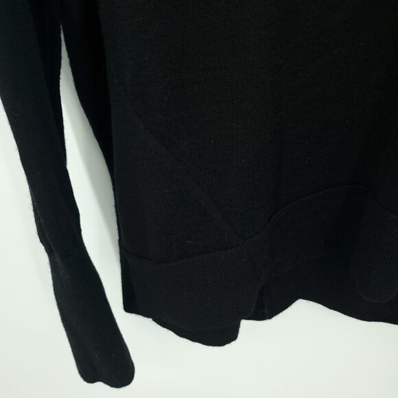 Banana Republic 100% Merino Wool Drop Shoulder V-Neck Relaxed Sweater M Black - Picture 9 of 16